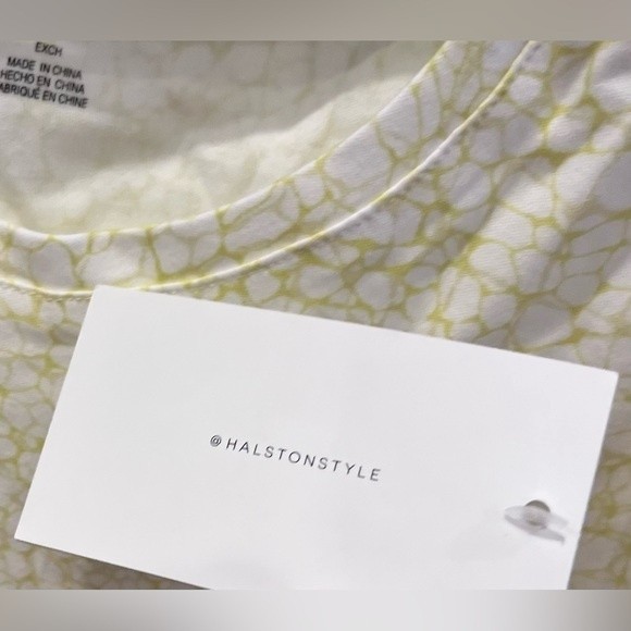 Halston Studio Tank Top Cross back Sleeveless yoga top tropical green sz XS NEW - Picture 5 of 9